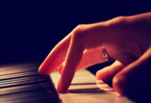 桑德兰客场胜卡迪夫城，逼近晋级希望