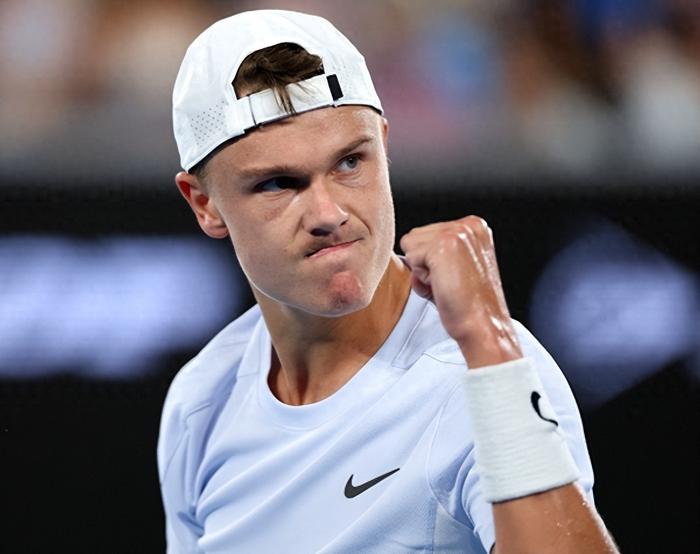 包含摩尔多拉队涉险晋级,斯洛伐克队不敌强手的词条 包含摩尔多拉队涉险晋级,斯洛伐克队不敌强手的词条