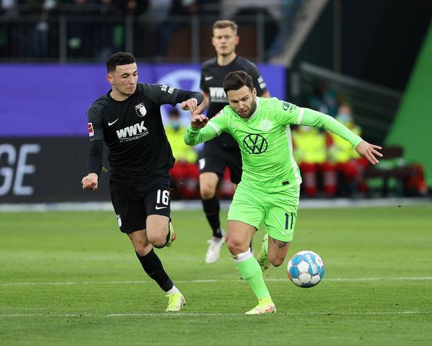 爱游戏亚洲官网-柏林联盟主场战平对手，球队士气高涨