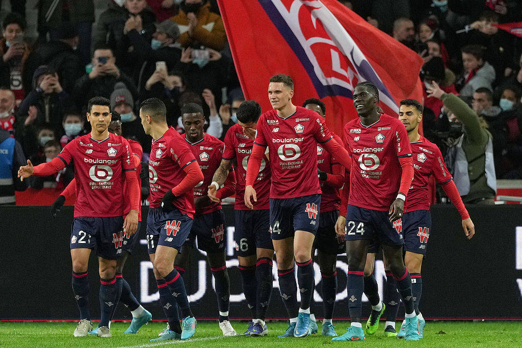 里昂足球俱乐部在赛场上大获全胜的简单介绍 里昂足球俱乐部在赛场上大获全胜的简单介绍