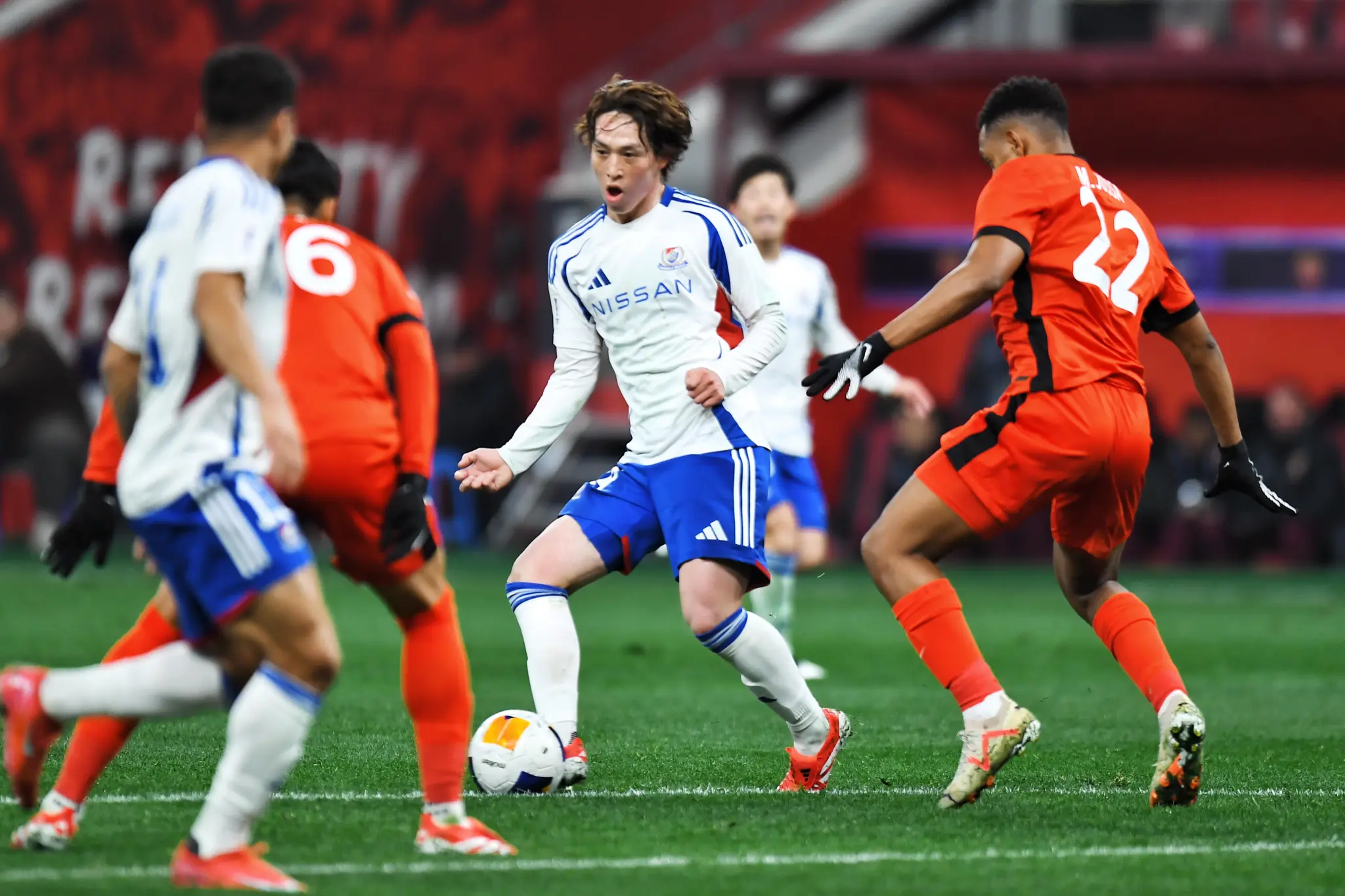 横滨水手喜获亚冠胜利,晋级淘汰赛 横滨水手喜获亚冠胜利,晋级淘汰赛