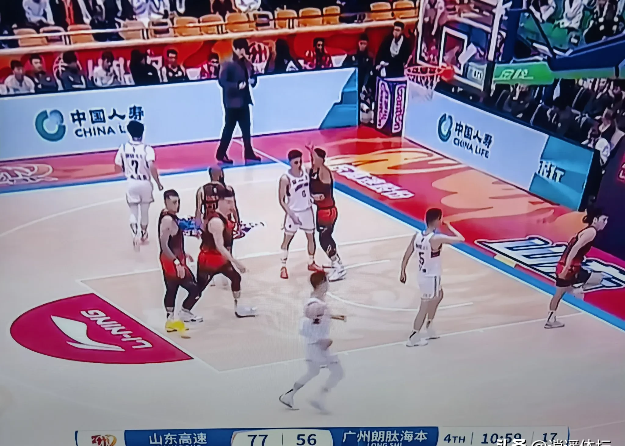 马赛在客场遭遇挑战,难以取胜 马赛在客场遭遇挑战,难以取胜