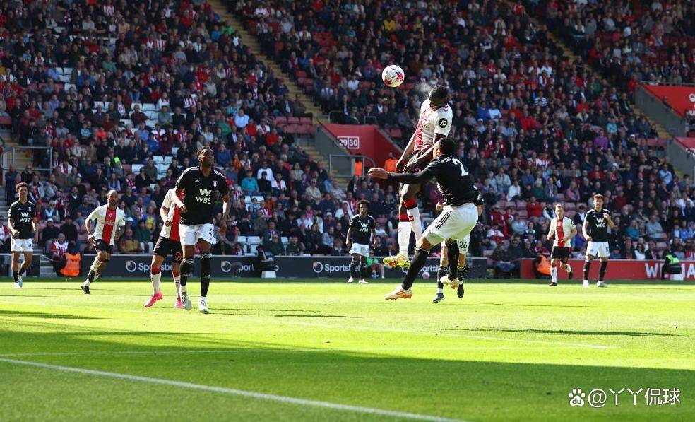 南安普顿客场逆转获胜,保住联赛前十位置! 南安普顿客场逆转获胜,保住联赛前十位置!