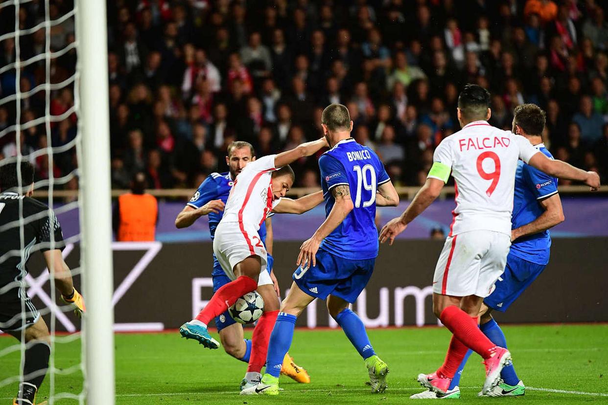 包含多特蒙德战斯图加特,谁能笑到最后呢?的词条 包含多特蒙德战斯图加特,谁能笑到最后呢?的词条