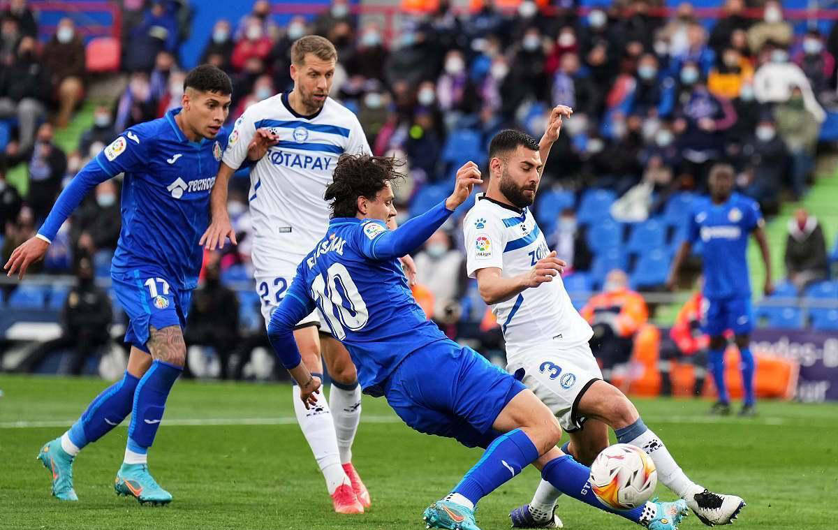 赫塔费队员状态低迷,赛季前景黯淡沉默的简单介绍 赫塔费队员状态低迷,赛季前景黯淡沉默的简单介绍