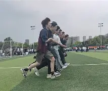 爱游戏官网网页版入口-关于帕尔马球队全队齐心协力，决心赢得比赛的信息