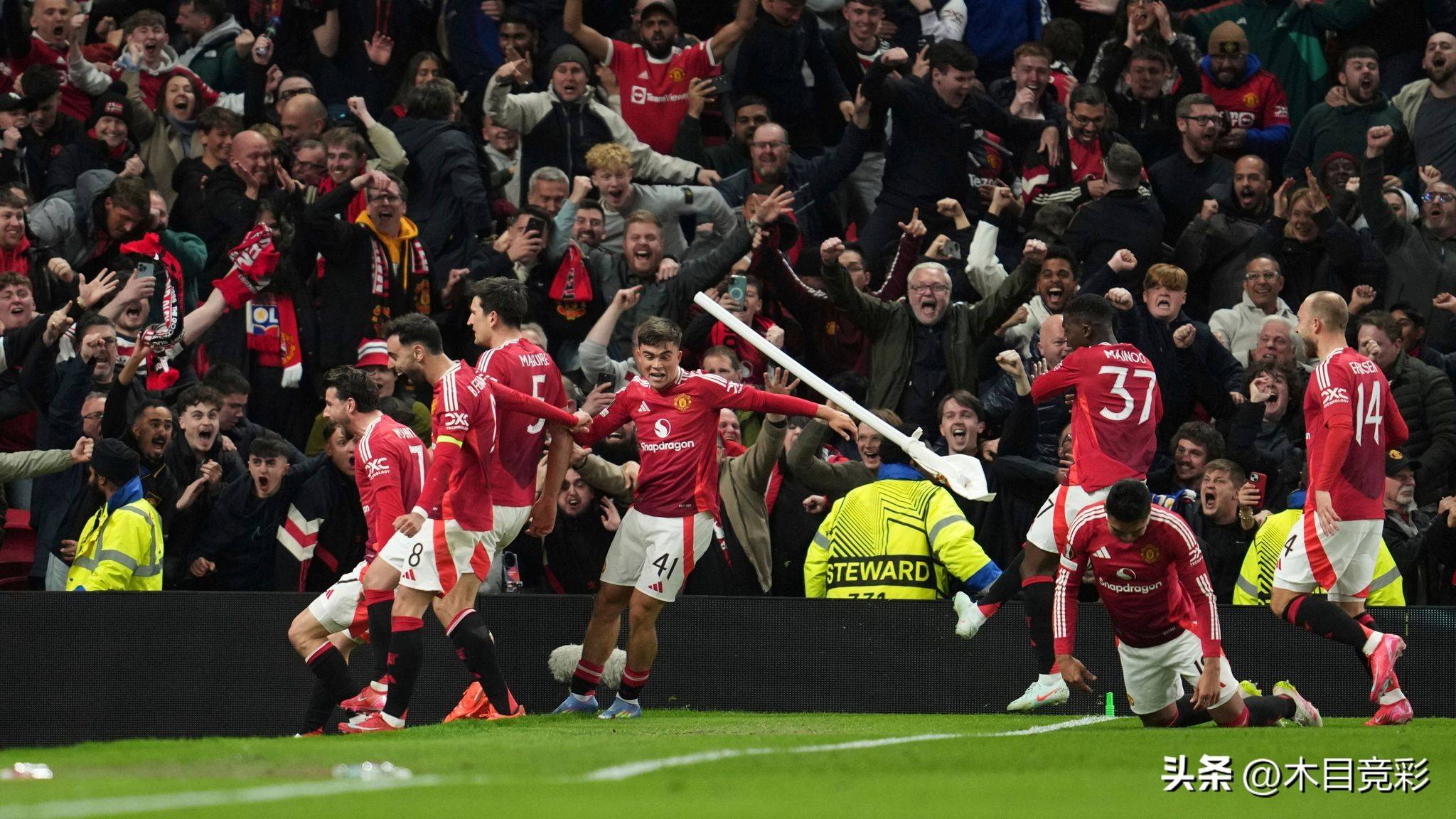 爱游戏登录-包含曼联逆袭取胜，欧洲巅峰之路依旧崎岖的词条