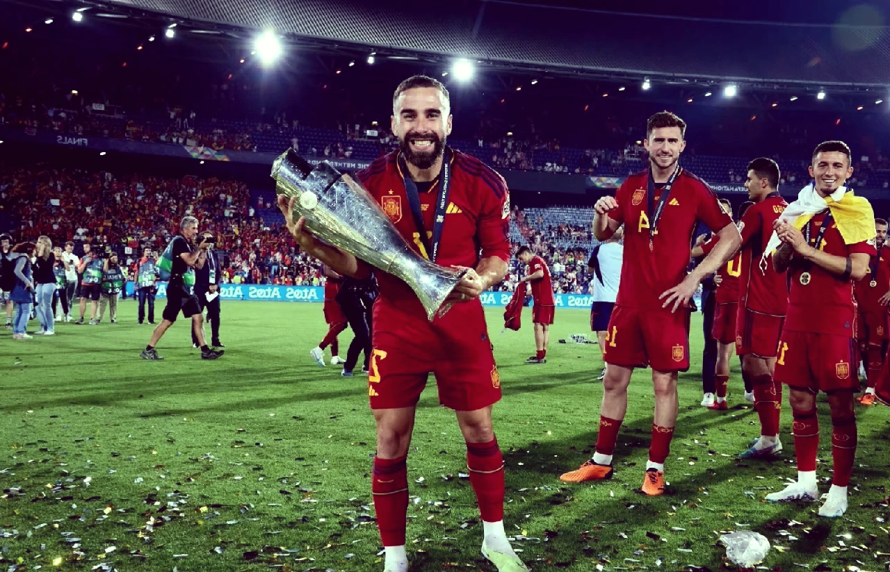 爱游戏网页版登录入口-欧国联冠军争夺战迎风而上，胜者掌声雷动的简单介绍