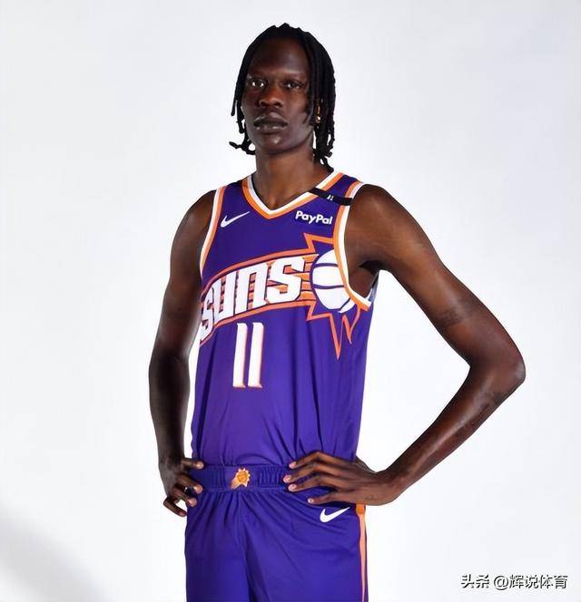 爱游戏官网-球员获得最佳出场机会，展示实力风采