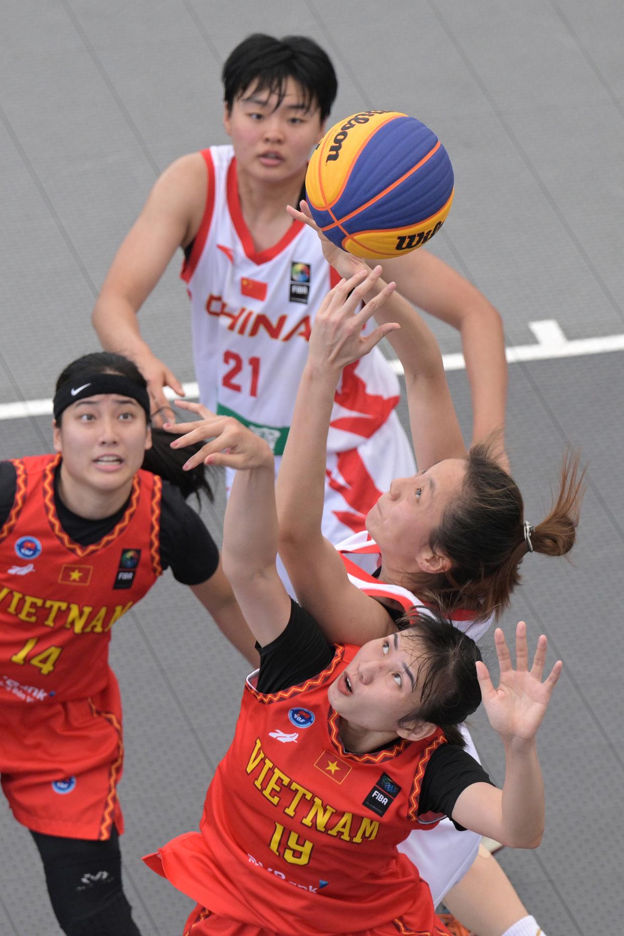 爱游戏体育官网-亚洲女子篮球联赛第一轮较量激烈，佳手尽显的简单介绍