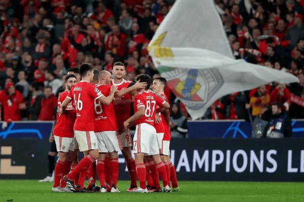 拜仁慕尼黑双雄力压罗斯托克,战绩暂居第二的简单介绍 拜仁慕尼黑双雄力压罗斯托克,战绩暂居第二的简单介绍