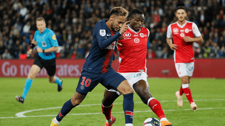 爱游戏-法国杯热点：冠军争夺战带来悬念