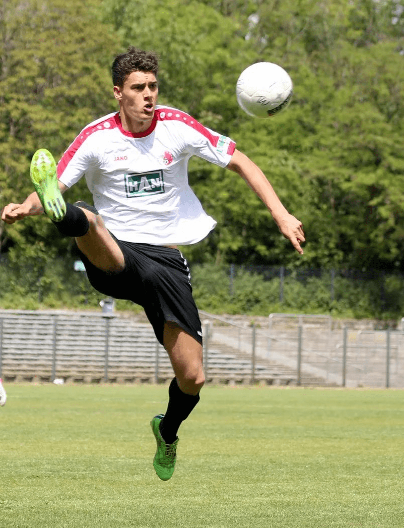 爱游戏中国官网-奥地利足球队球员展示出色才华的简单介绍