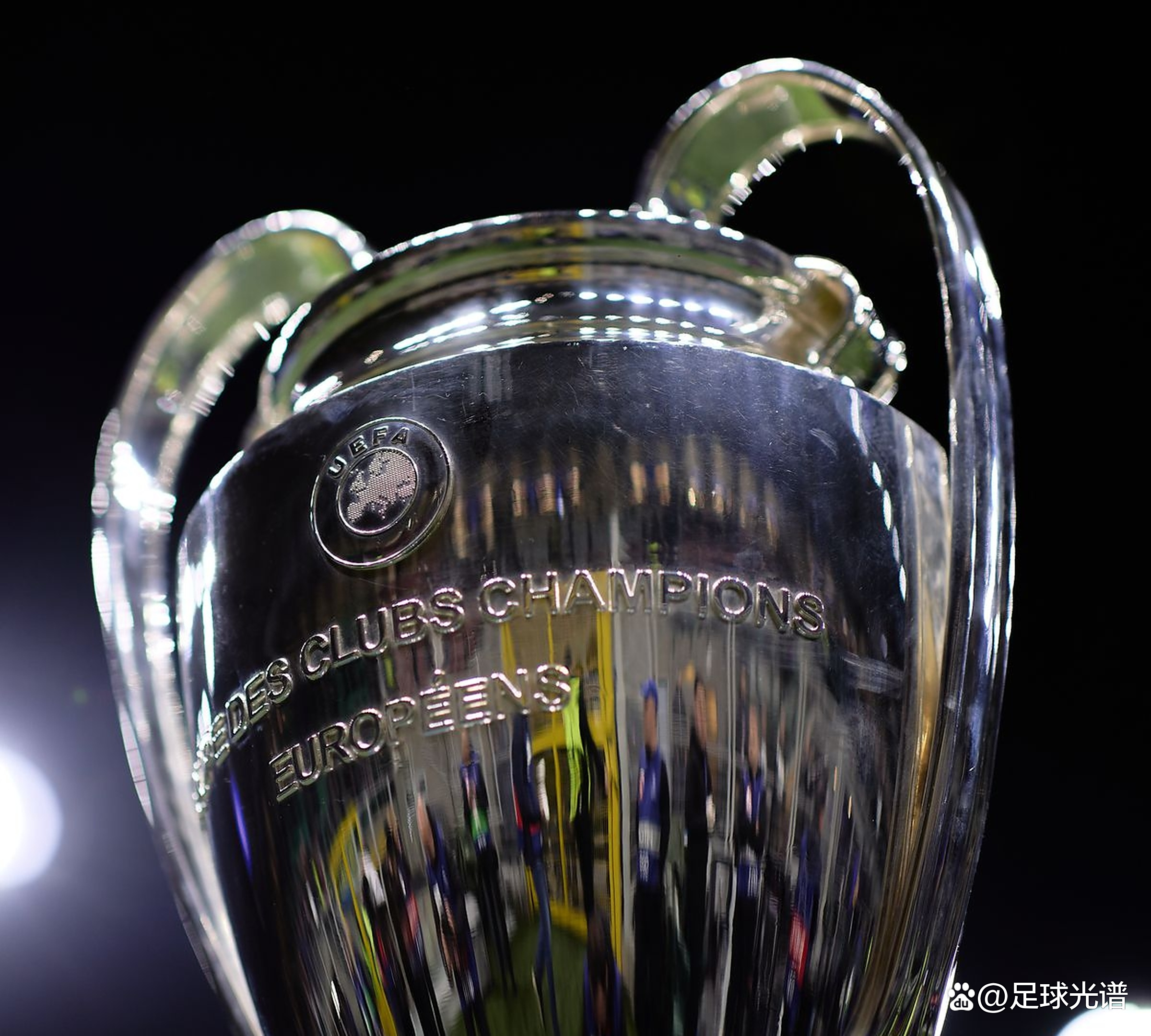 利物浦主场艰辛战胜对手,保持领先优势 利物浦主场艰辛战胜对手,保持领先优势