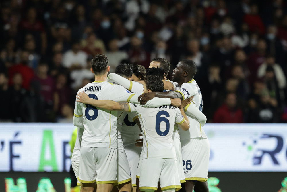 包含尤文图斯客场平局,与领头羊拉开积分差距的词条 包含尤文图斯客场平局,与领头羊拉开积分差距的词条