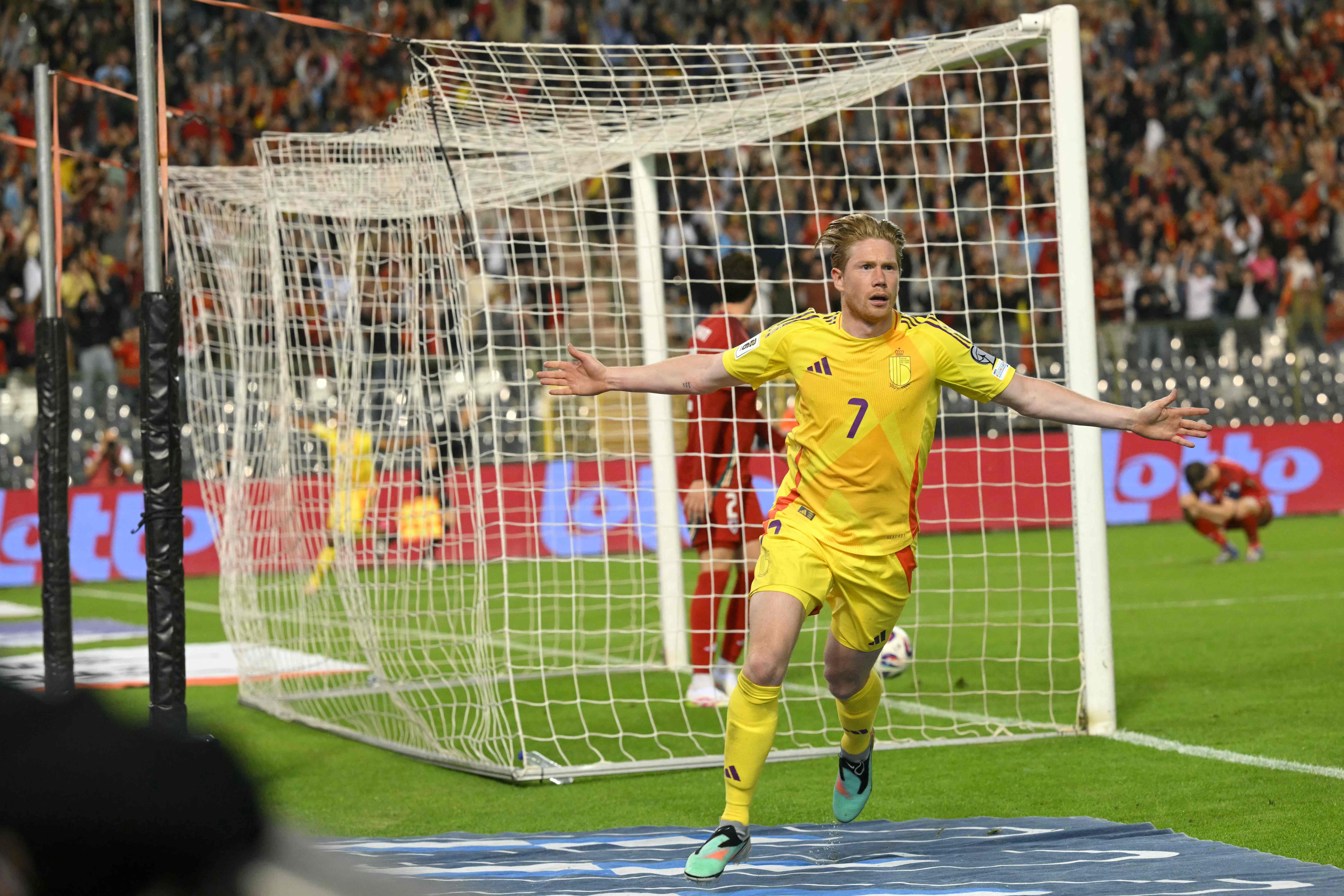 赛前准备:足球队员们的决胜时刻 赛前准备:足球队员们的决胜时刻