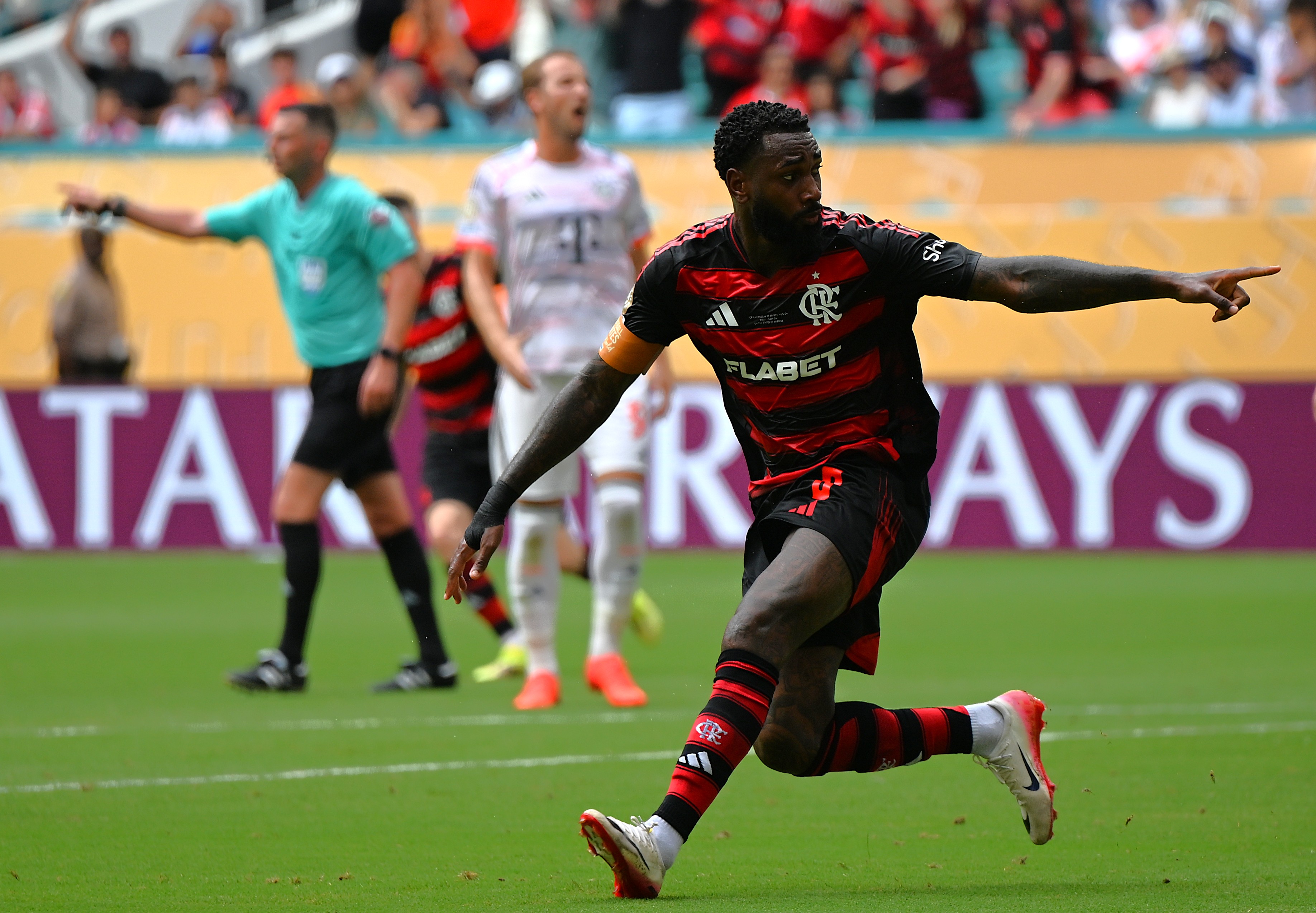 爱游戏官方入口-尤文图斯憾负拜仁慕尼黑，无缘晋级的简单介绍