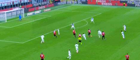 包含AC米兰主场不敌对手，遭遇两连败的词条