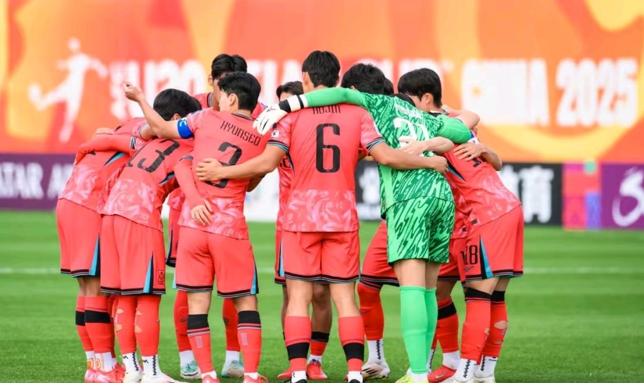 阿拉伯球队夺得亚洲杯冠军,奋力拼抢的简单介绍 阿拉伯球队夺得亚洲杯冠军,奋力拼抢的简单介绍