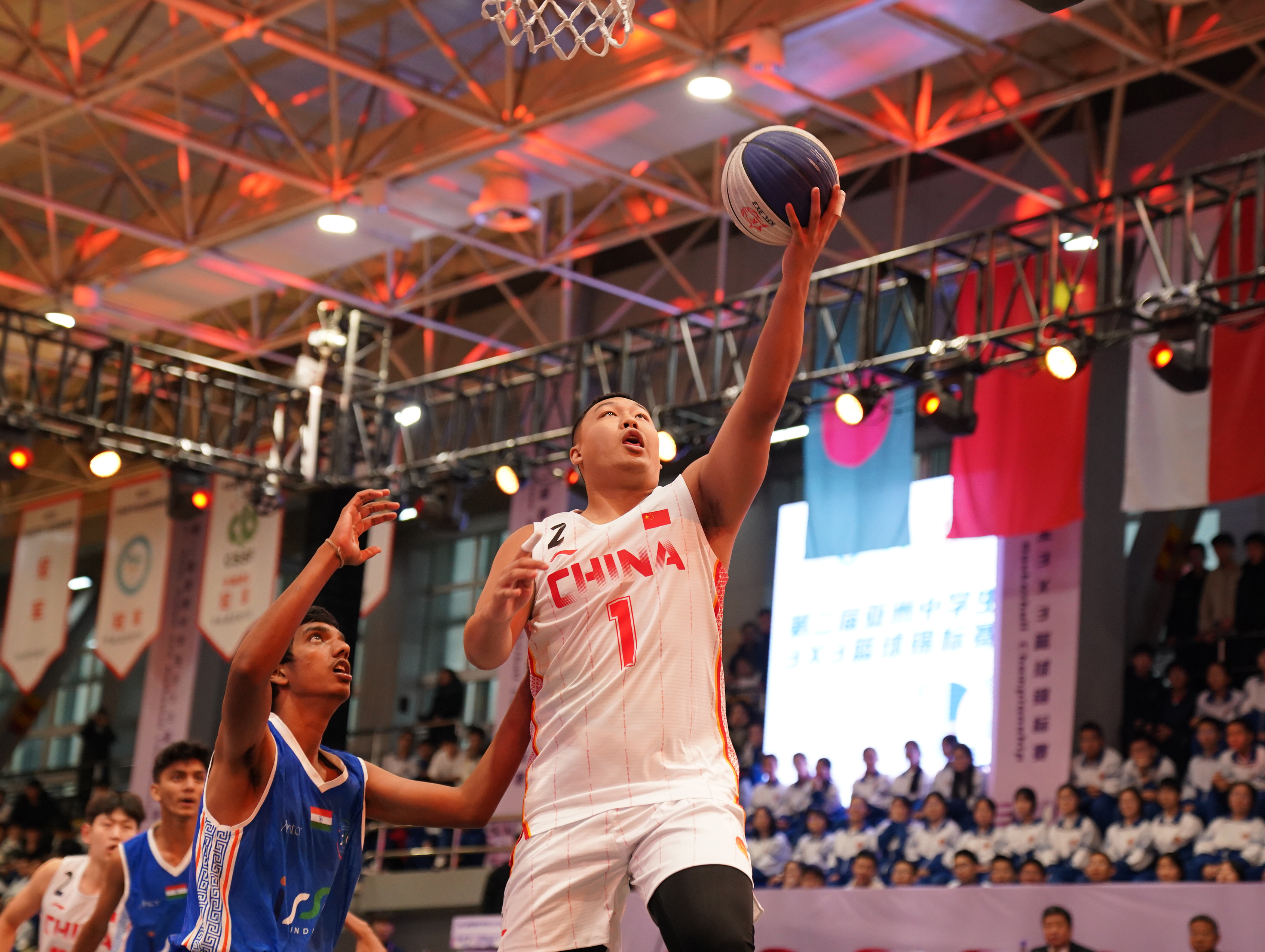 爱游戏app下载-亚洲篮球比赛引发球迷狂热热议