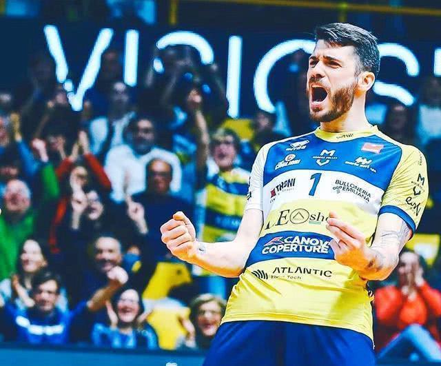 包含荷兰名将传出停赛消息,球迷担忧不已的词条 包含荷兰名将传出停赛消息,球迷担忧不已的词条