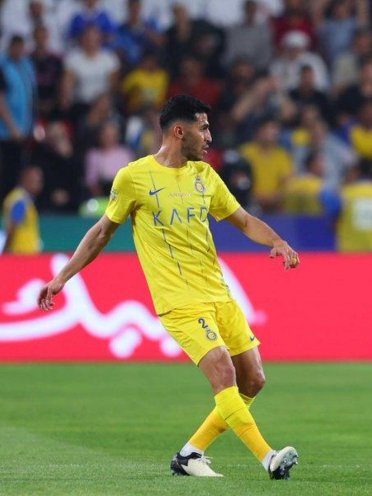 爱游戏官方入口-包含克鲁切斯特镇击败对手，实现胜利的词条