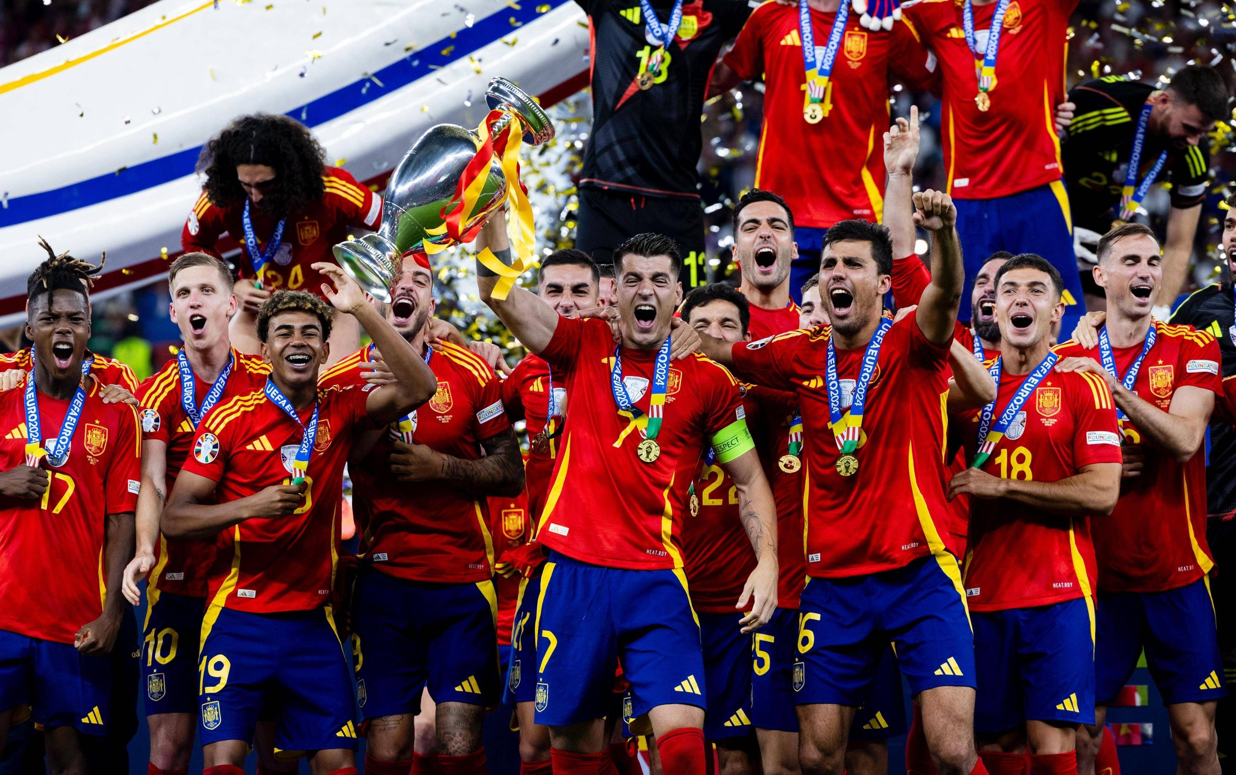 包含欧国联比赛精彩纷呈，球队实力有所侧面的词条