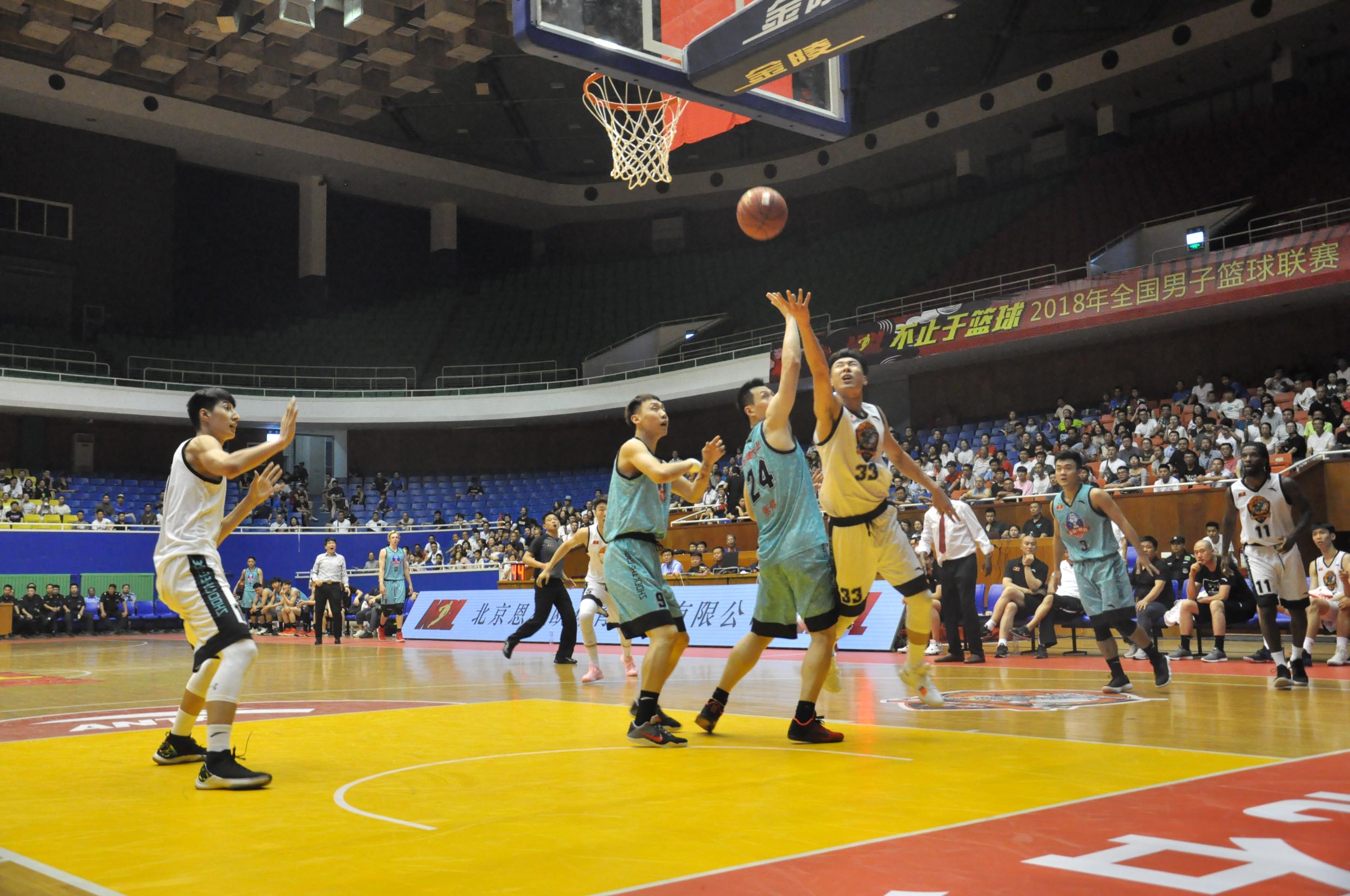 河北篮球队斗志昂扬,士气高昂 河北篮球队斗志昂扬,士气高昂