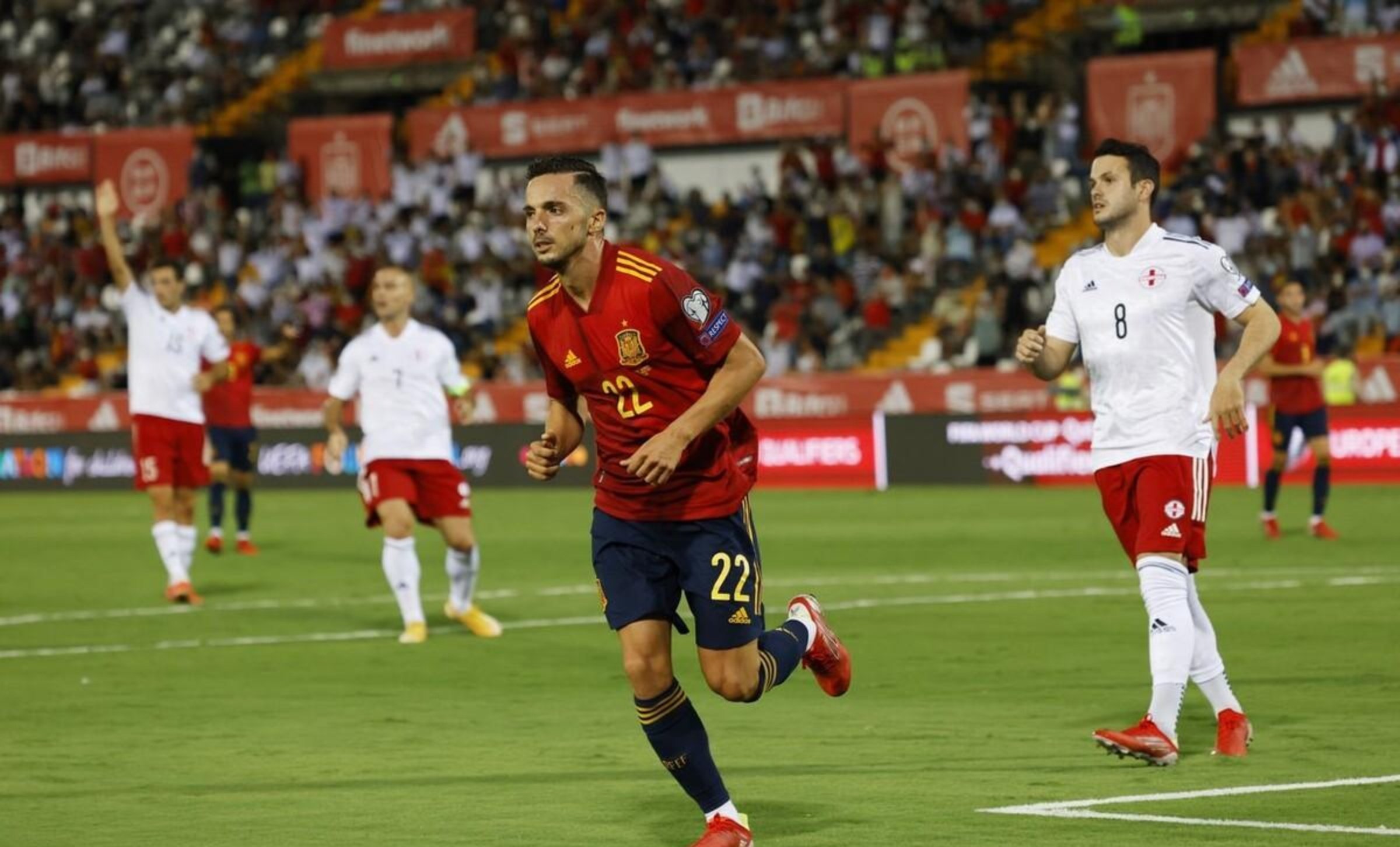 爱游戏在线-强队对决：欧洲赛场实力考验的简单介绍