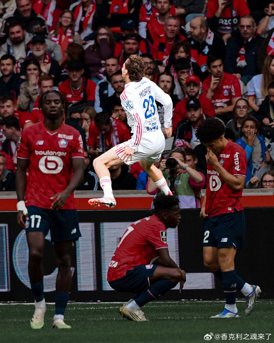 里尔连扳两球,继续豪取胜利的简单介绍 里尔连扳两球,继续豪取胜利的简单介绍